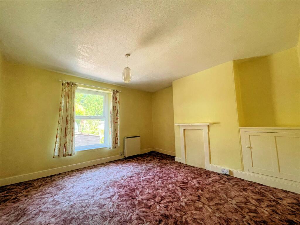 master bedroom 3 .jpg