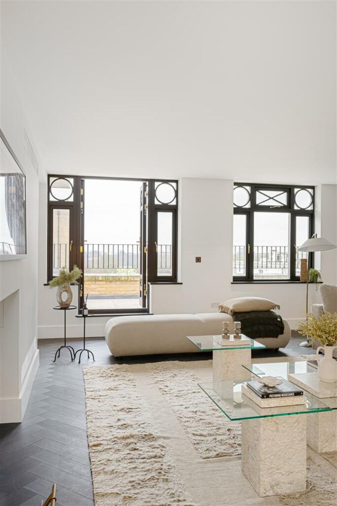 Flat 21 Parkwood Point Hi-50.jpg