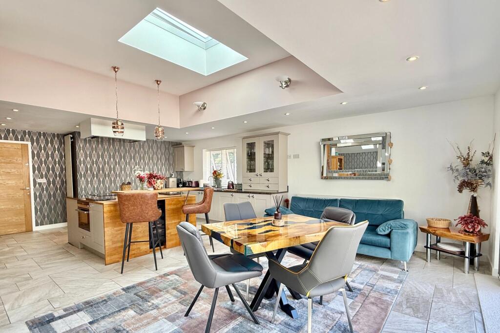 Four/ Five double bedroom detached bungalow