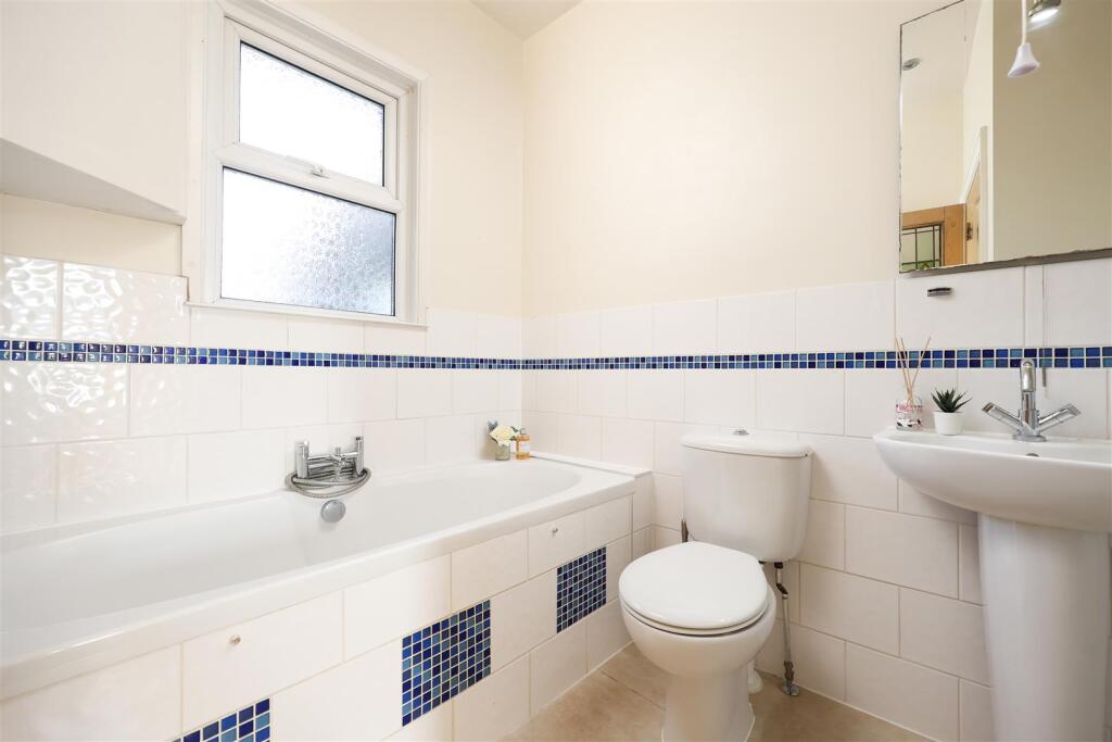 168 High Street 27.JPG