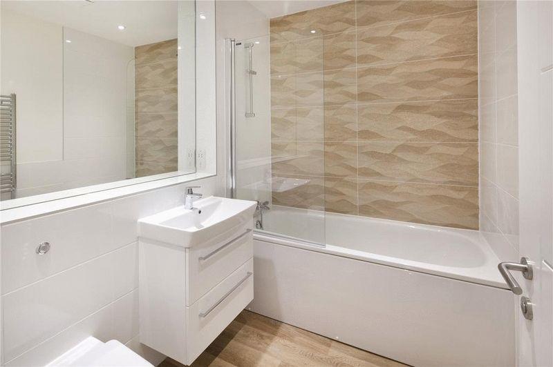 Main bathroom