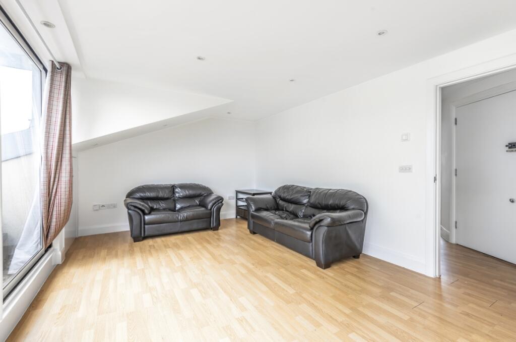 Clarenden House (14)