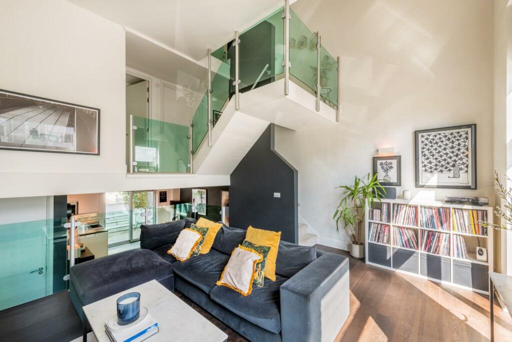 2 The Park Mews-11.jpg