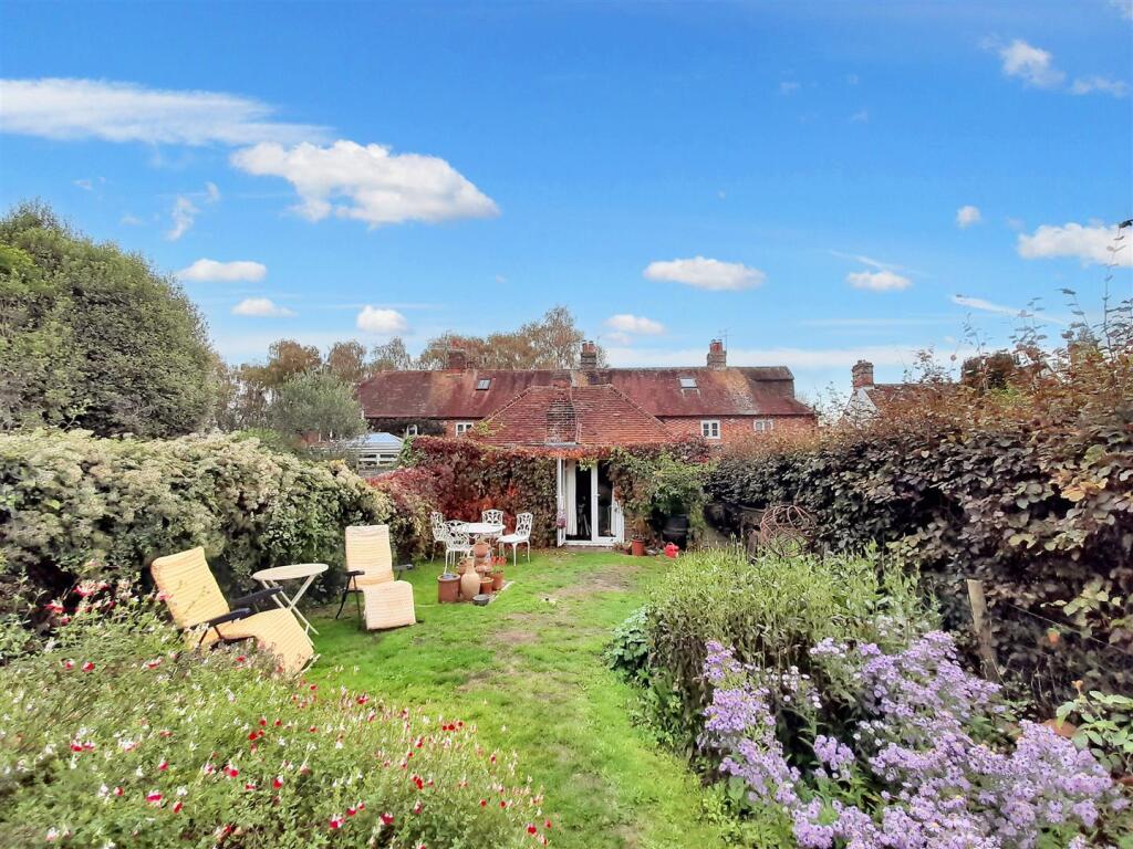 Rear garden 2 new.jpg