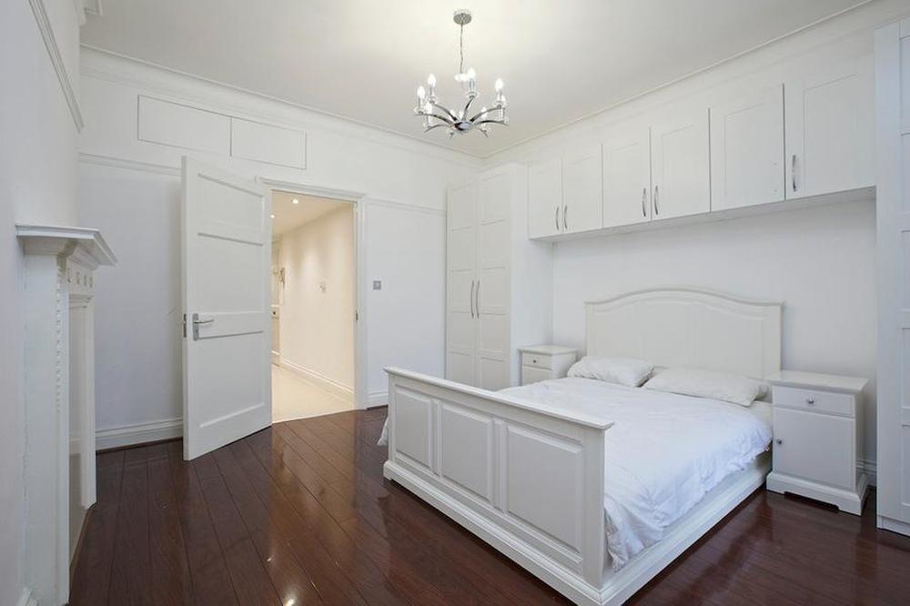 bedroom2.jpg