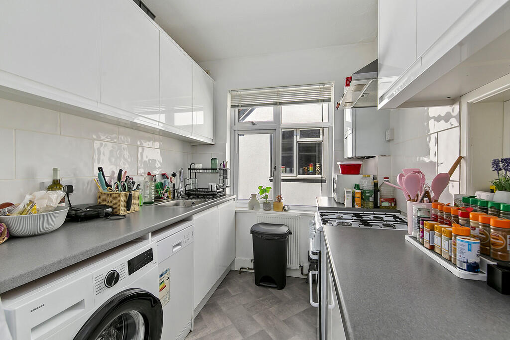 76a Wellington Ro...