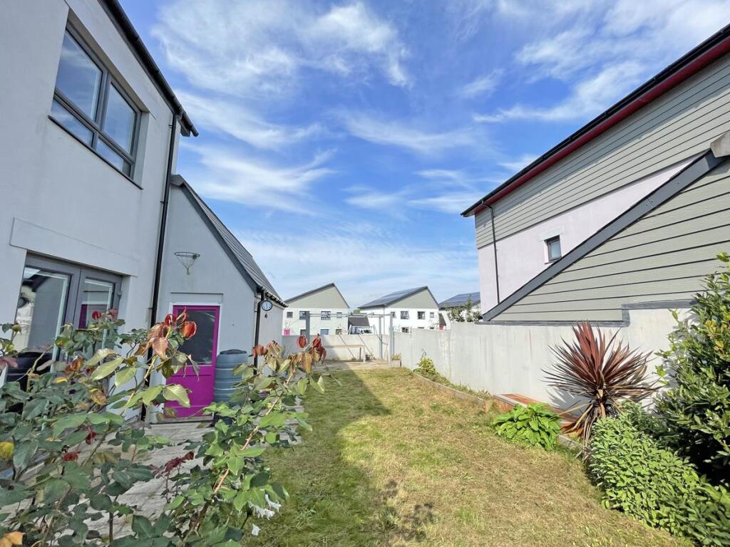 Solar Crescent 12 - Garden 2.jpg