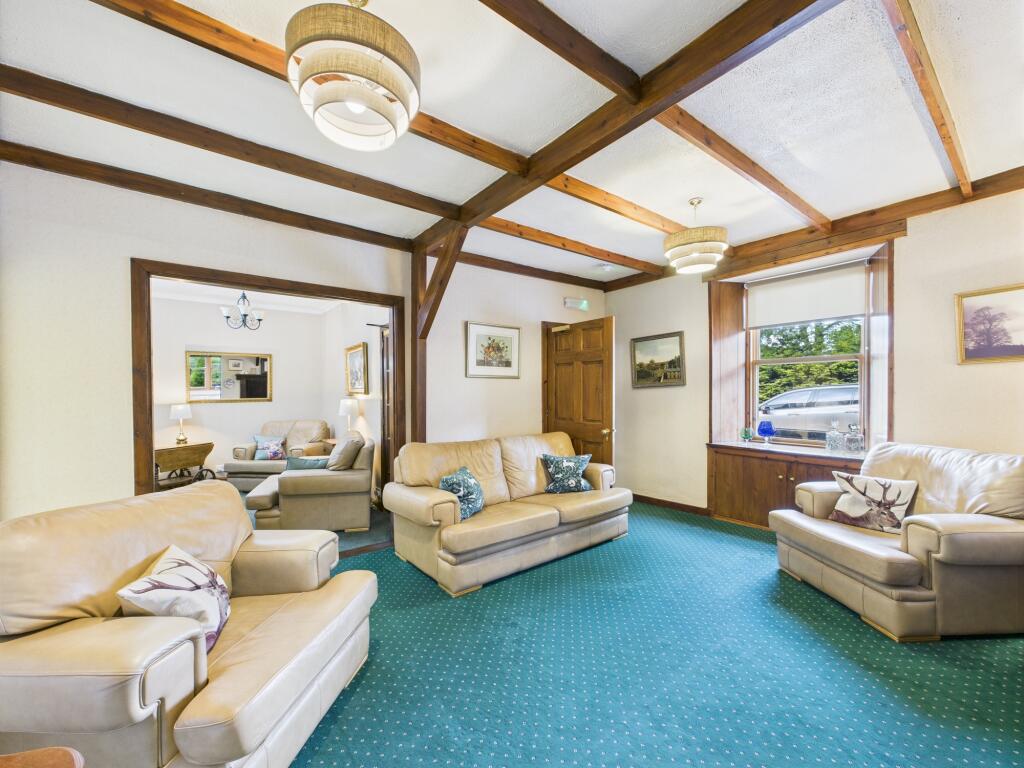 CAM03481G0-PR0105-STILL027