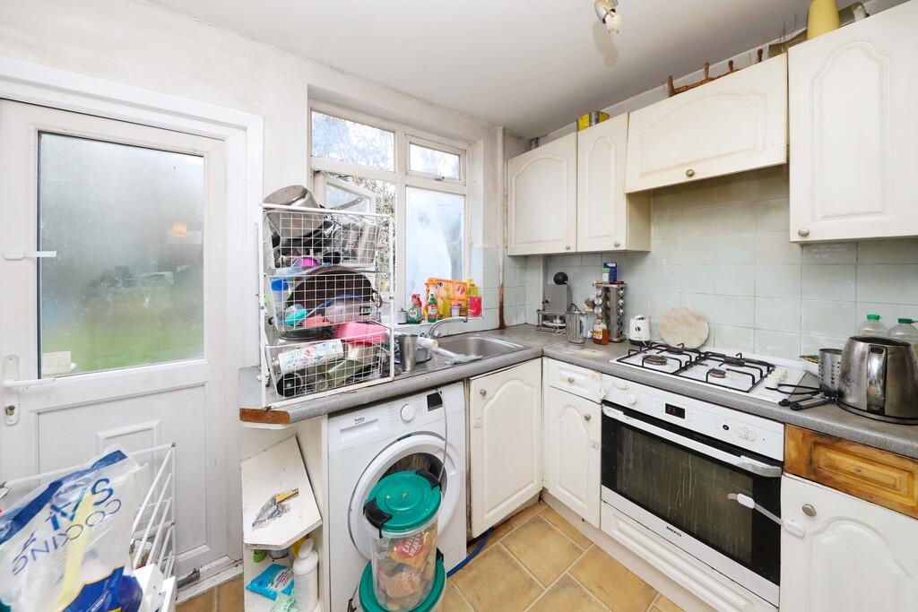 11 Valley Close (...