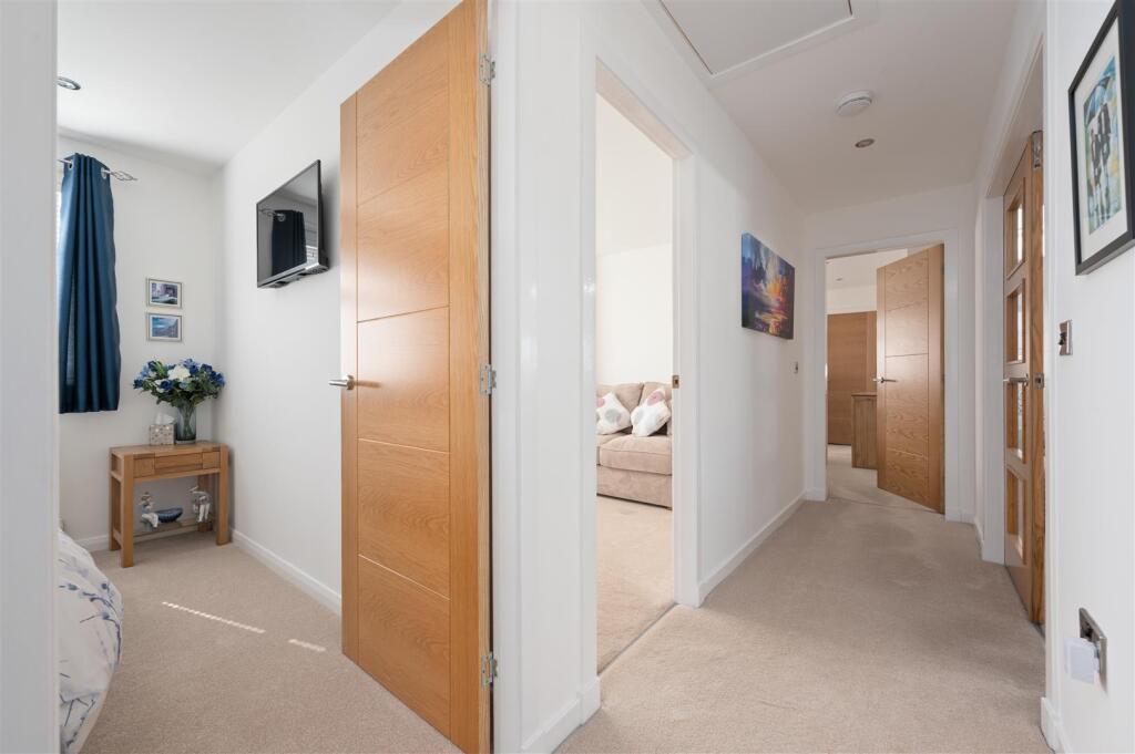 8GlenMoristonDrive005.JPG