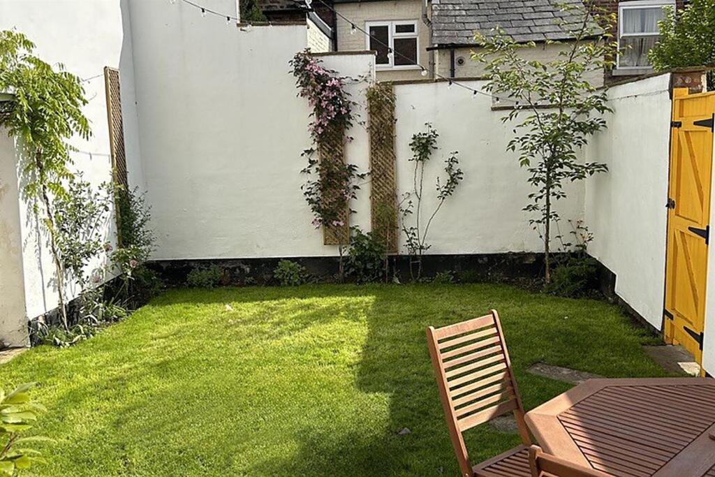 Garden 1.jpg