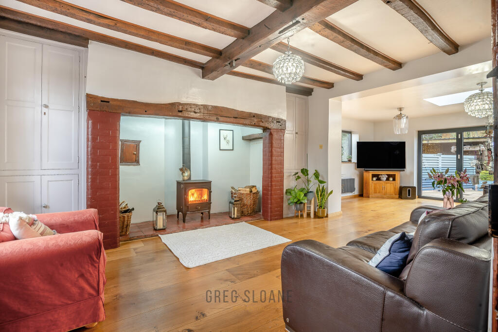 Living Room into Sun Room