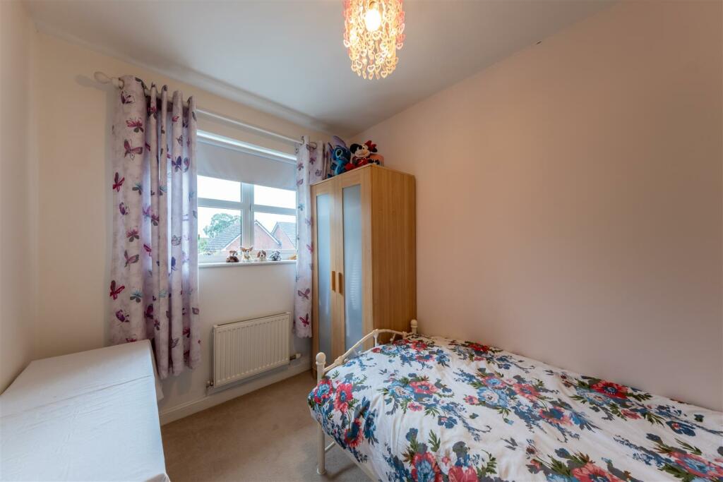 14 Delamere Close-019.jpg