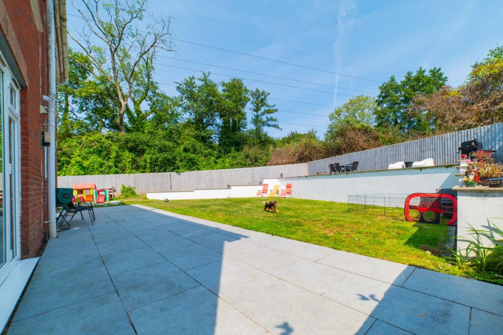 Award-winning Media team on EVERY Listing_11