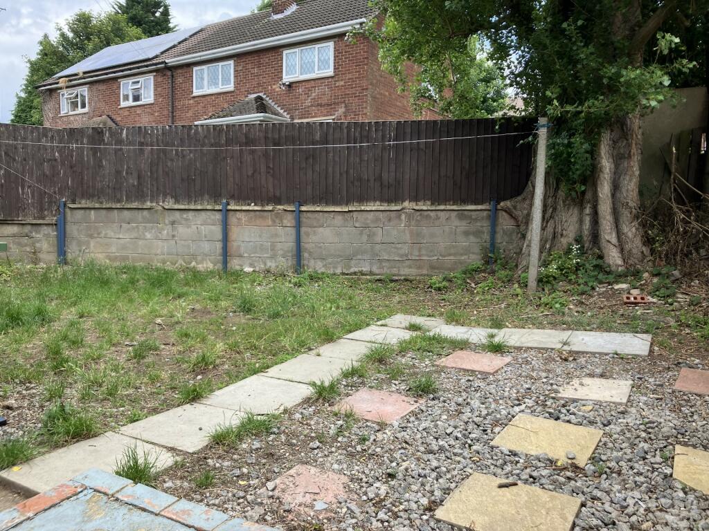 Rear garden area