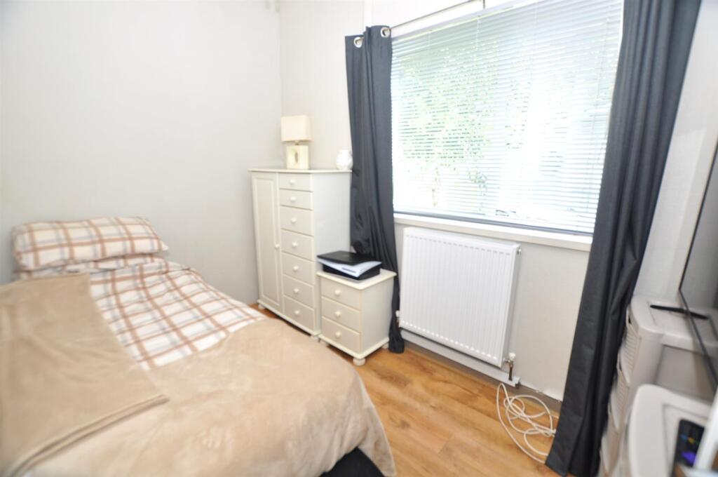 Front Bedroom 3: