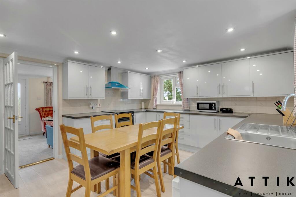 Rose Villa, Spexhall, IP19 0RW (11).jpg