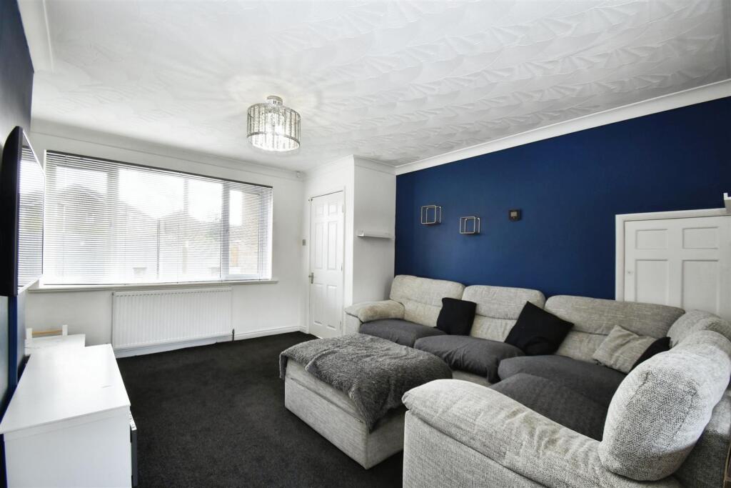 Through Lounge/Dining Room