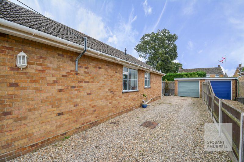 Driveway to Garage 