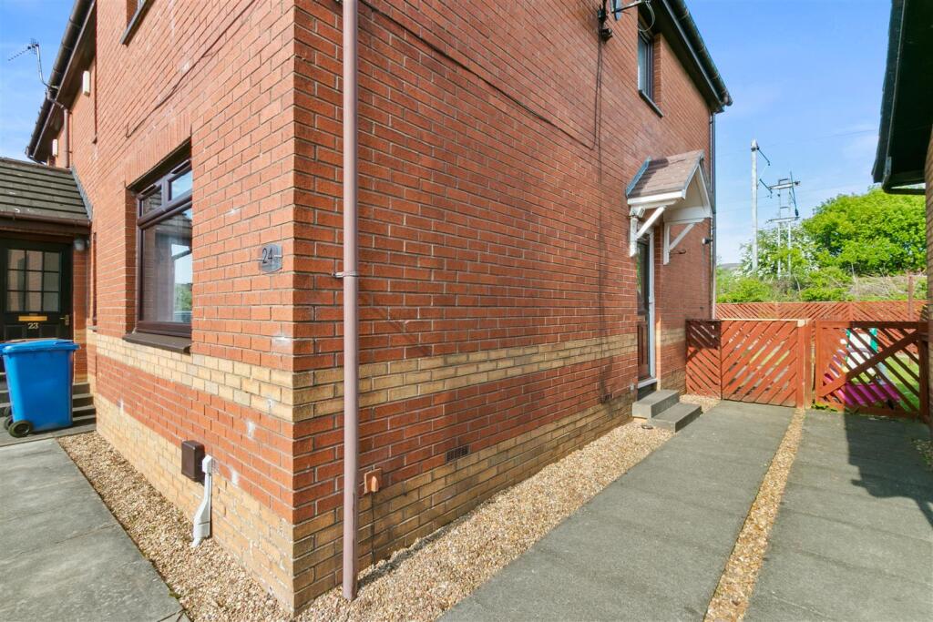 Castlegreen-4.jpg