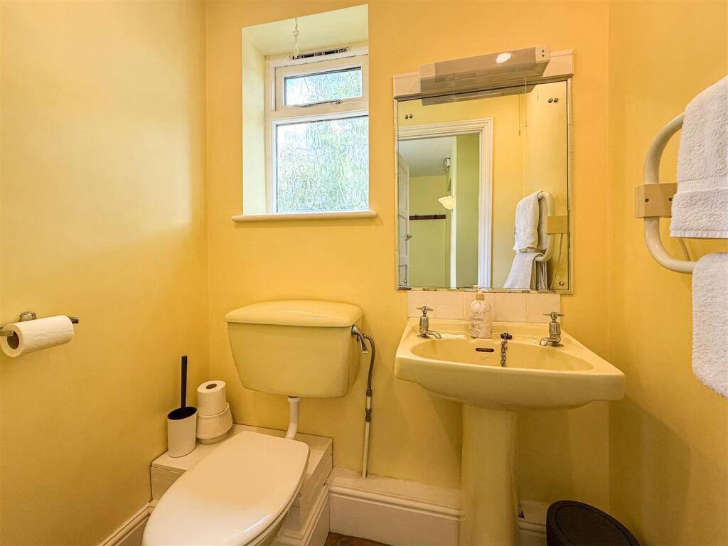 cloak room