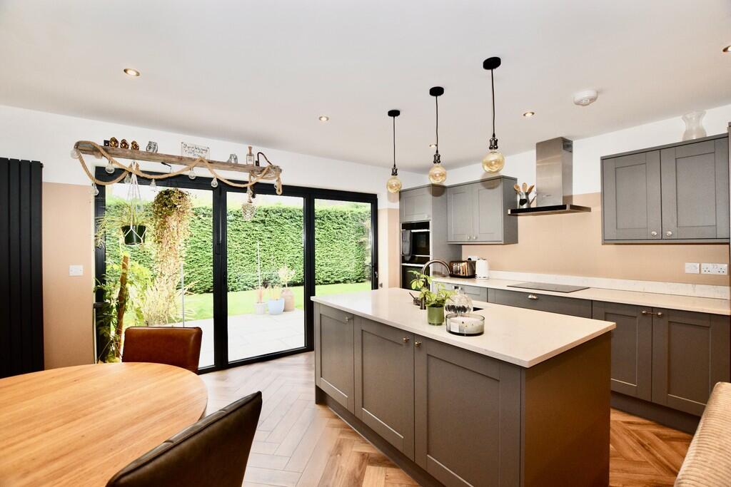 Kitchen/Dining/Li...