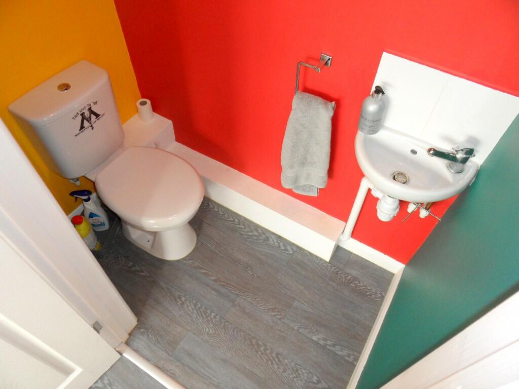DOWNSTAIRS CLOAKROOM