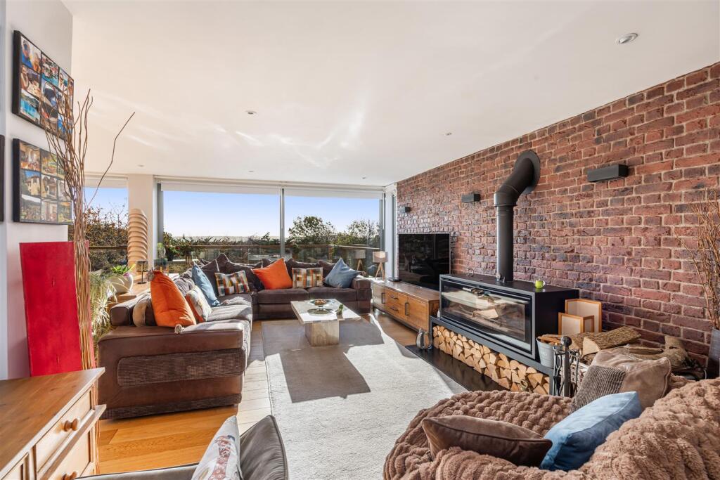 34 - 53 Dunstone Park Road Paignton.jpg