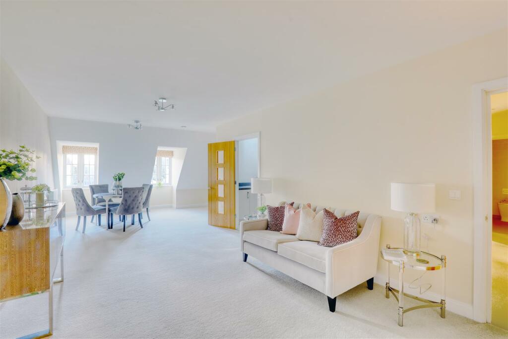 01-453cCT_MCS_Flat 45 Hawkesbury Place_35.jpeg