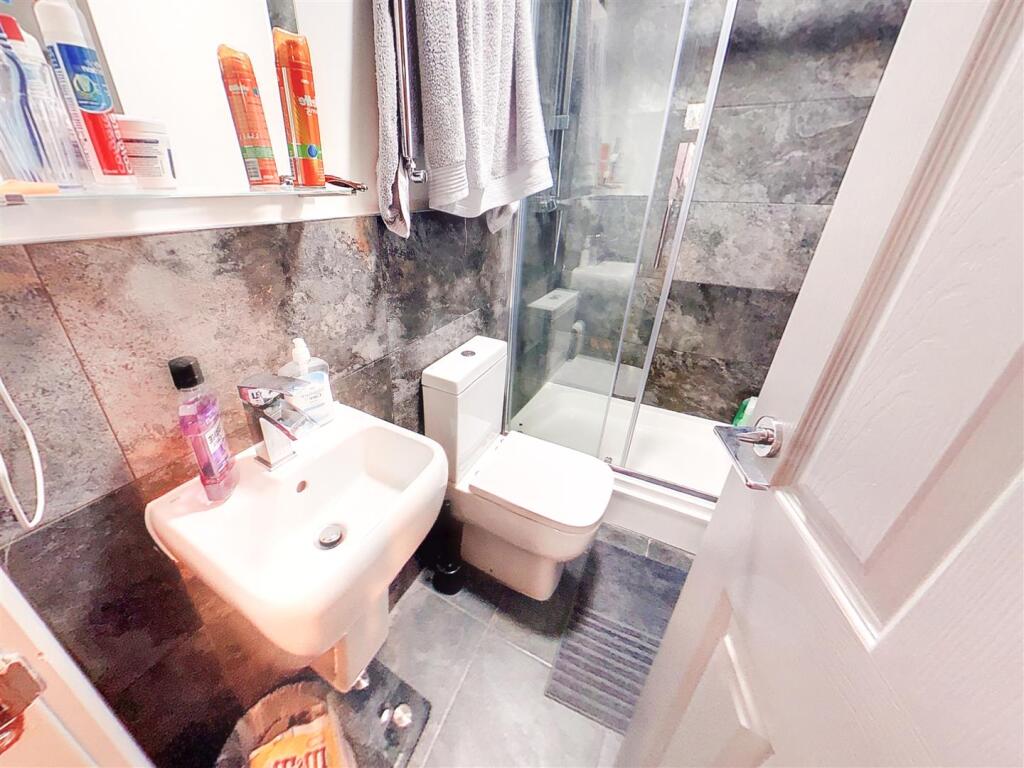 Screenshot 2024-10-0