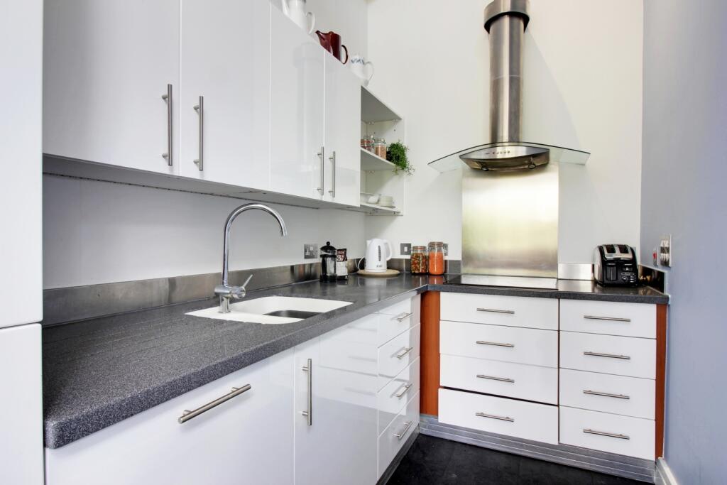 Open Plan Reception Room