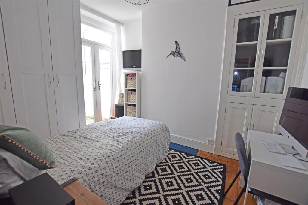 Middle Room.jpg