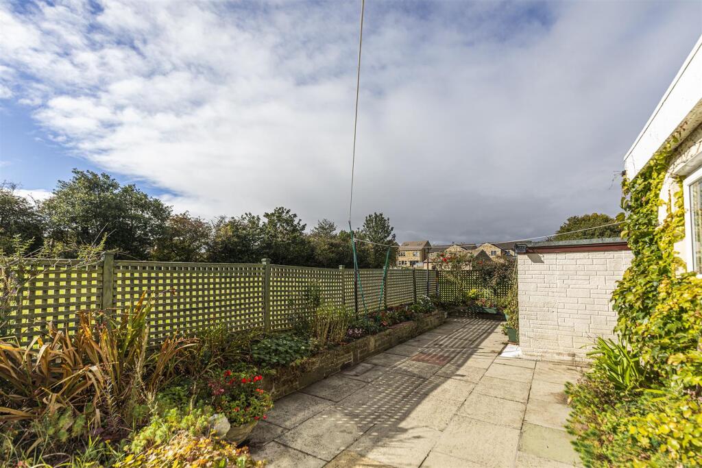 Bramleys Estate Agents - Wakefield Road - Lepton (