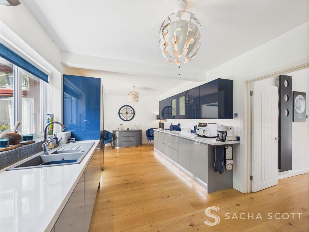 Kitchen / Breakfast Room