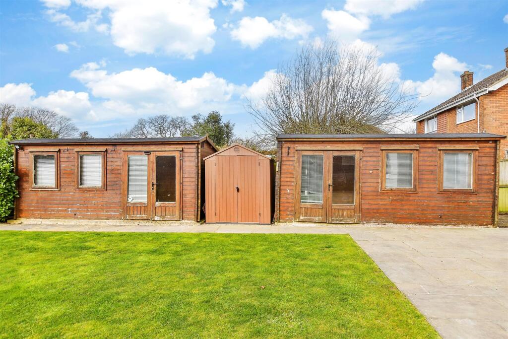 Workshop/Outbuildings