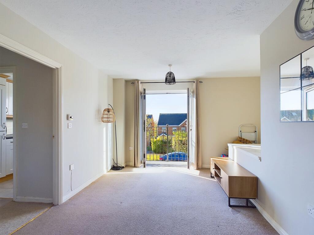 CAM01338G0-PR0075-STILL001