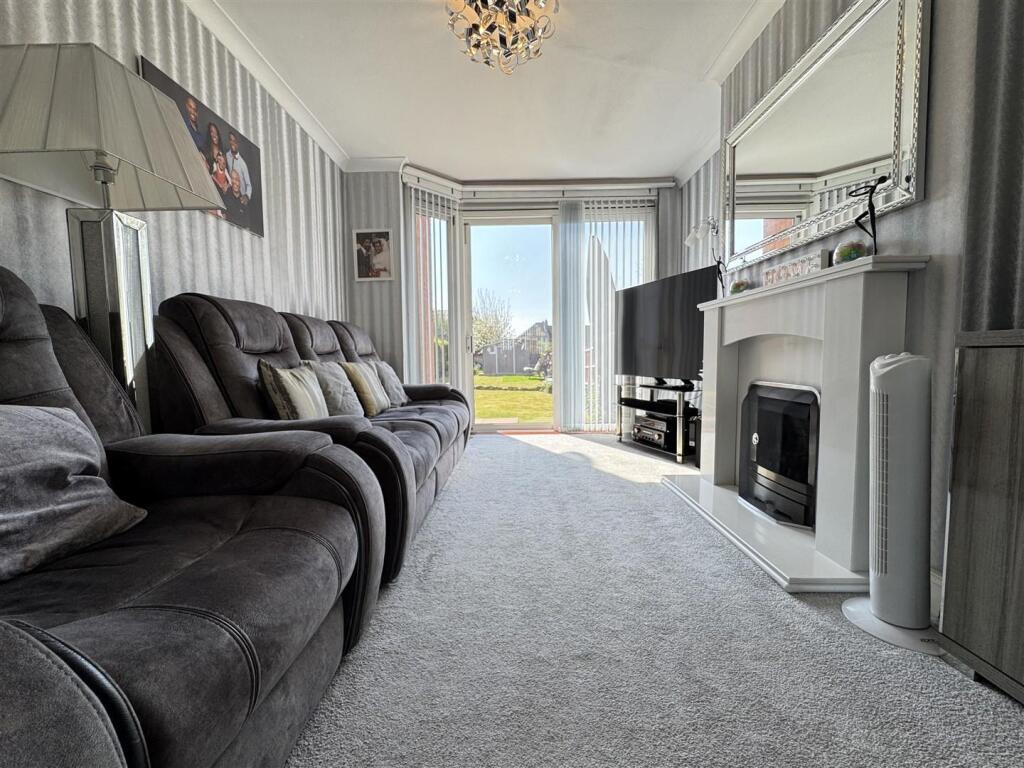 IMG_0394 (Large).JPG