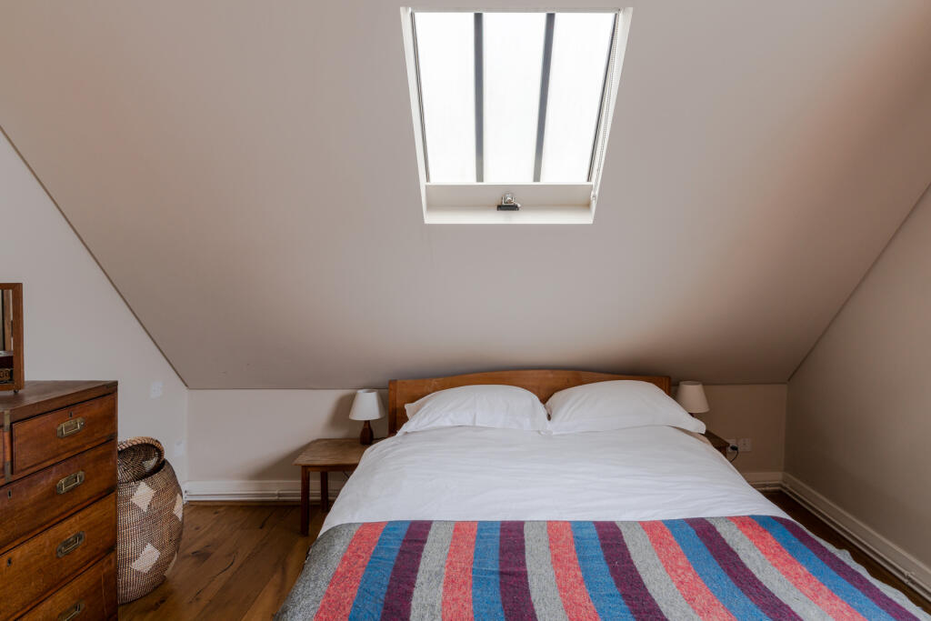 246871 - 7, 8 Fleur De Lis Street-36.jpg