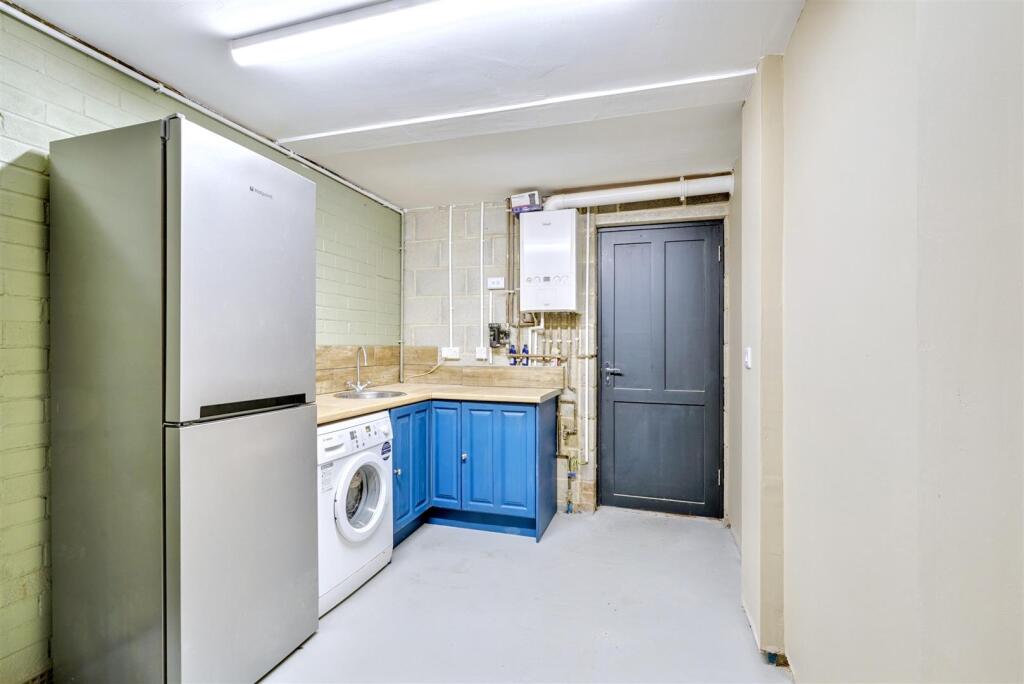 Garage/Utility/Storage Area