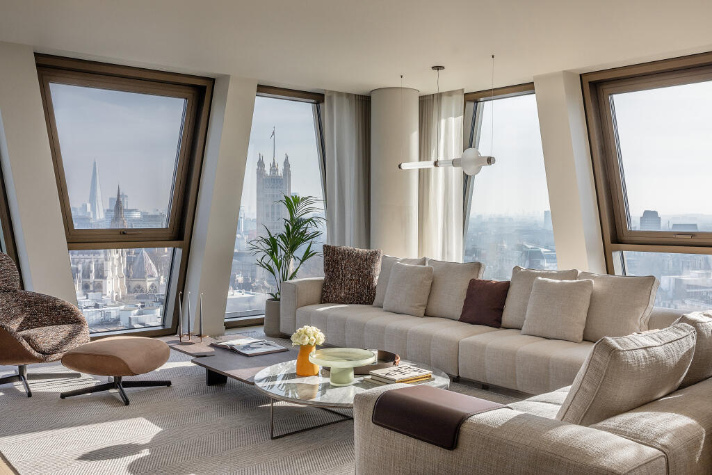Northacre, The Broadway, Minotti Penthouse frey...