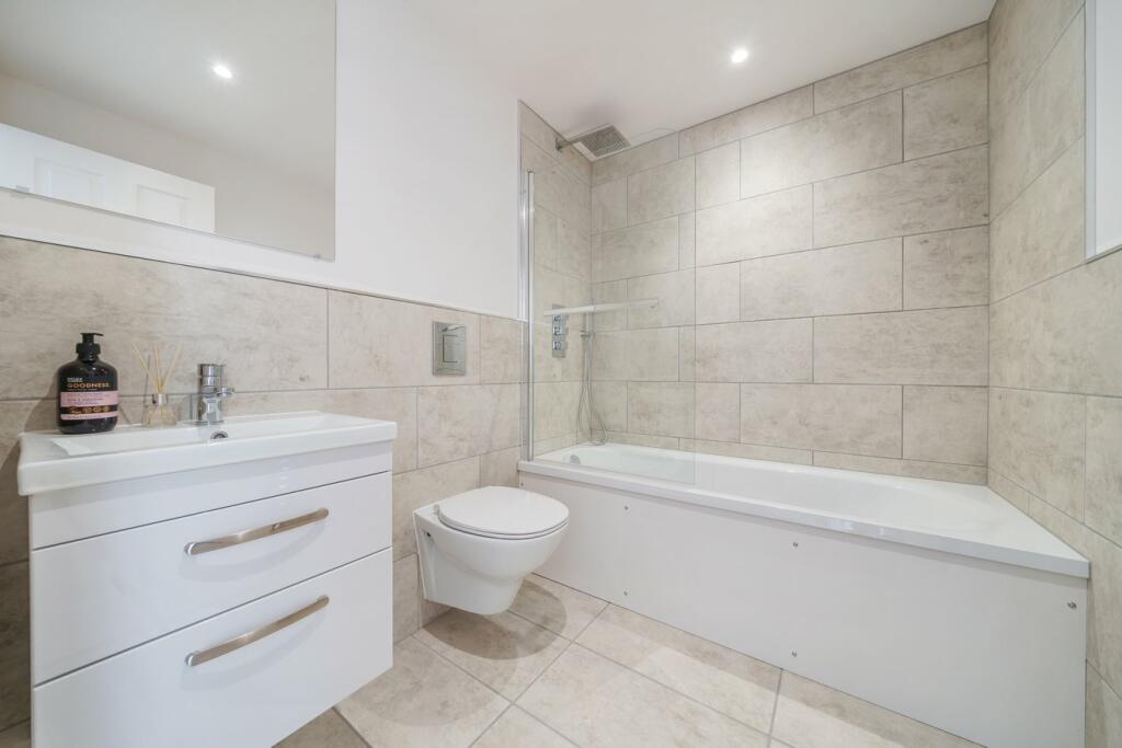 Family bathroom