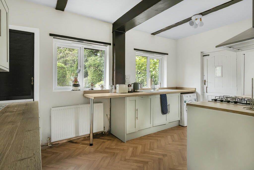 Kitchen (2)