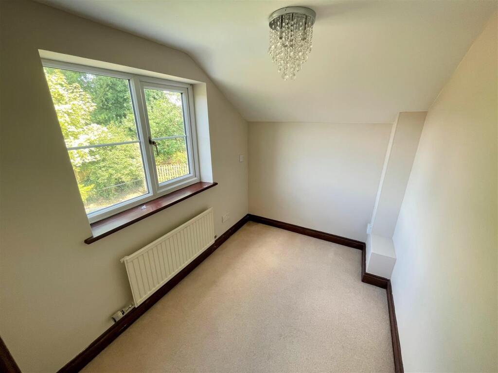 Bedroom 3.jpg
