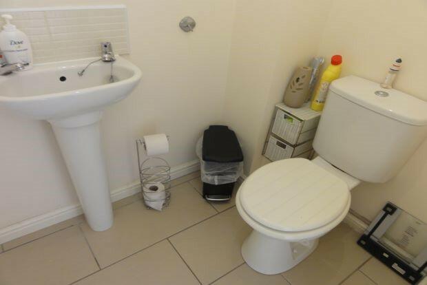 Cloakroom/w.c.