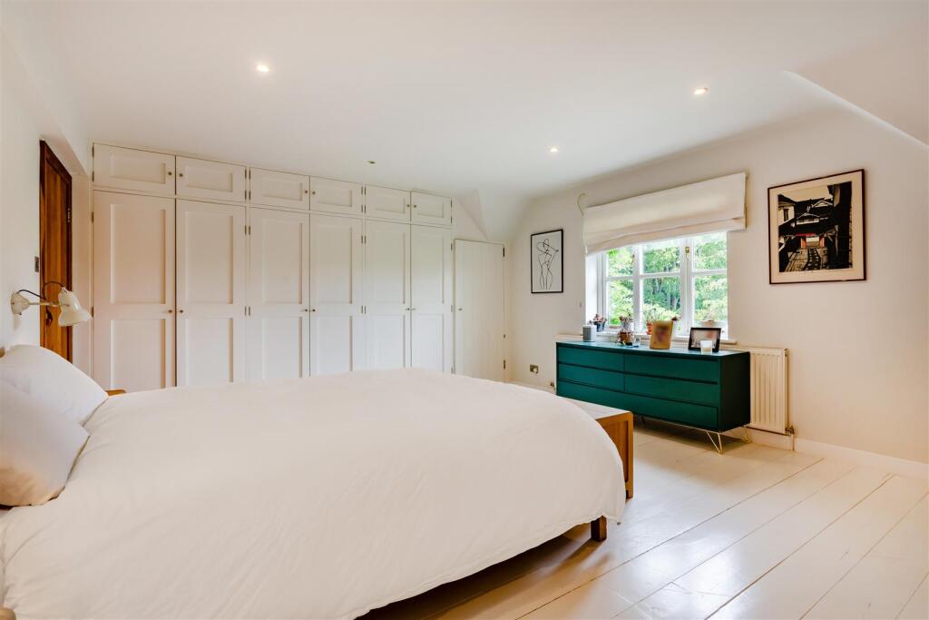 8650702-interior04.jpg