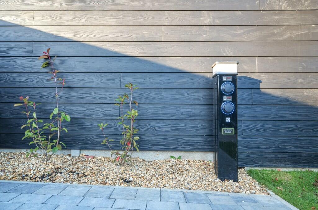 Car charger 