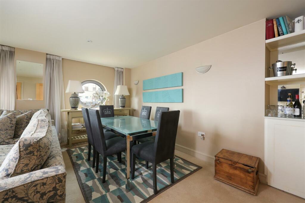 7 Capricorn Place 10.JPG