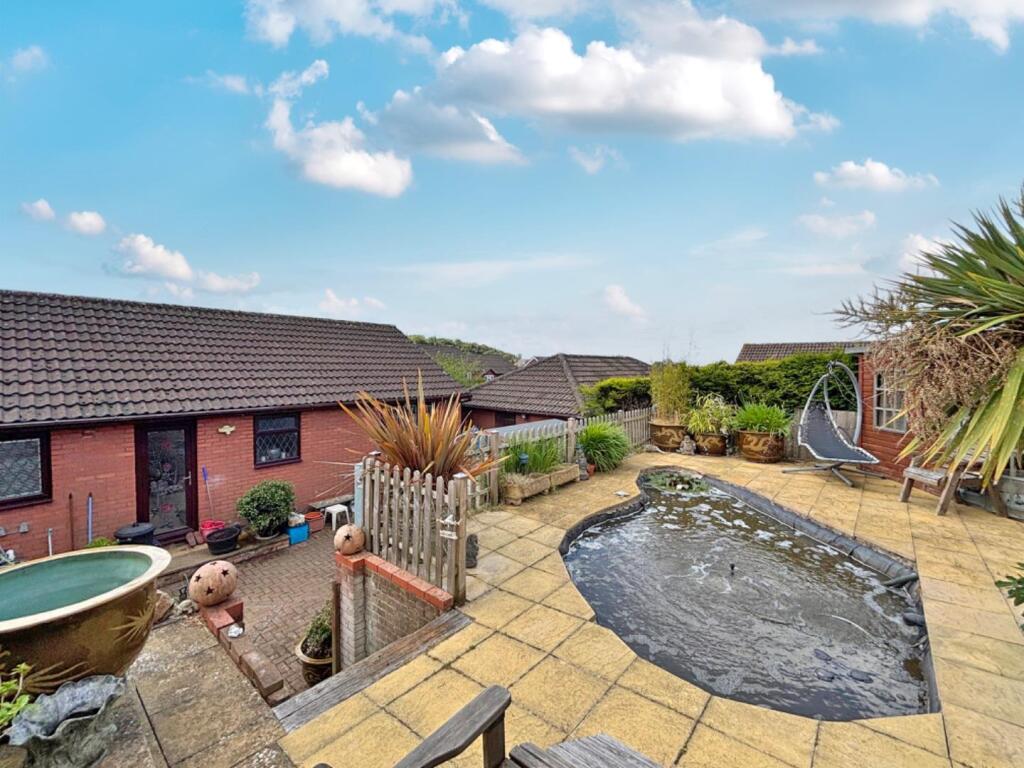 9018118-105193-133945551453054150-f84b6fa2-8f18-64