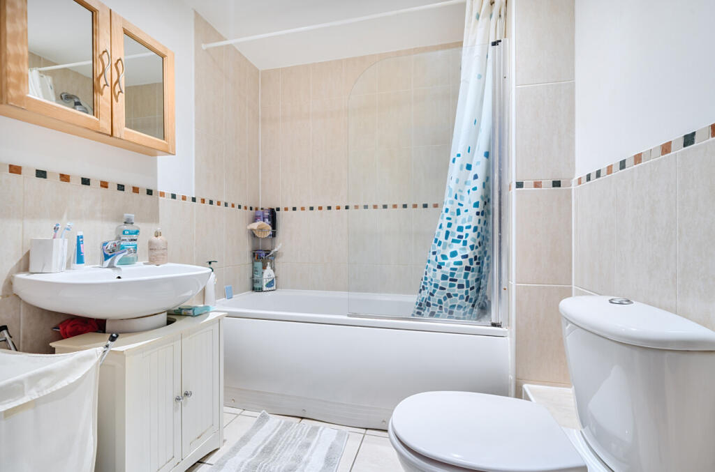 1307163-1-68764dc...