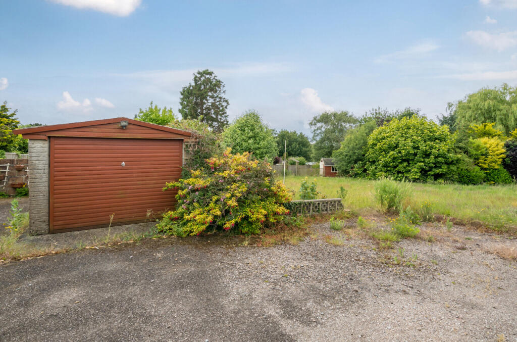 1304218-9-68405dd...